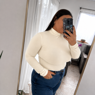 polera blanca