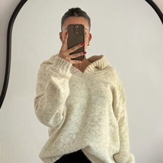 Soft Hood – Sweater con capucha tejido suave