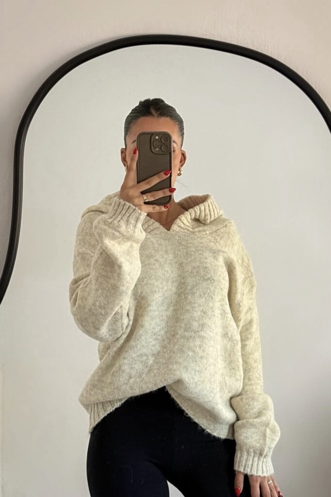 Soft Hood – Sweater con capucha tejido suave