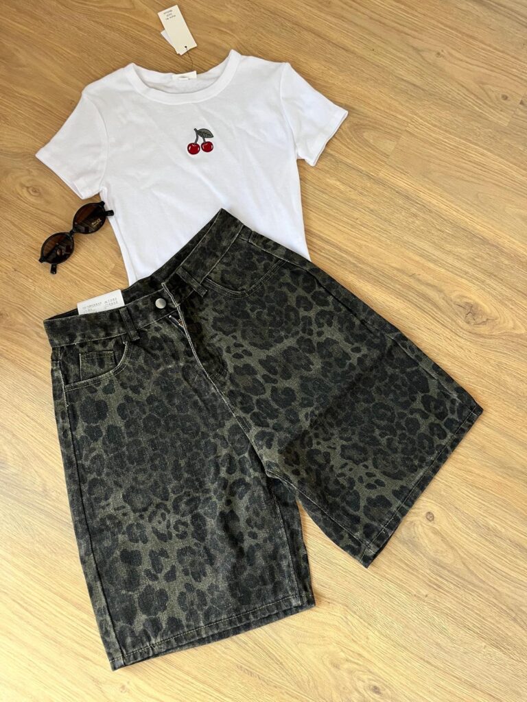 Bermuda Jean animal print
