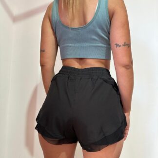 Short con calza deportivo