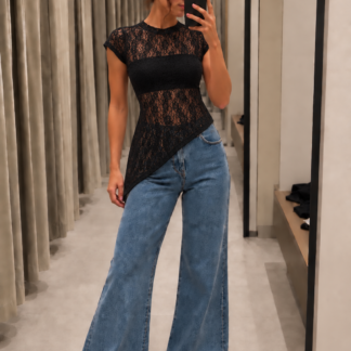 Blusa encaje pico