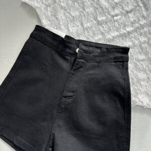 Short Jean negro